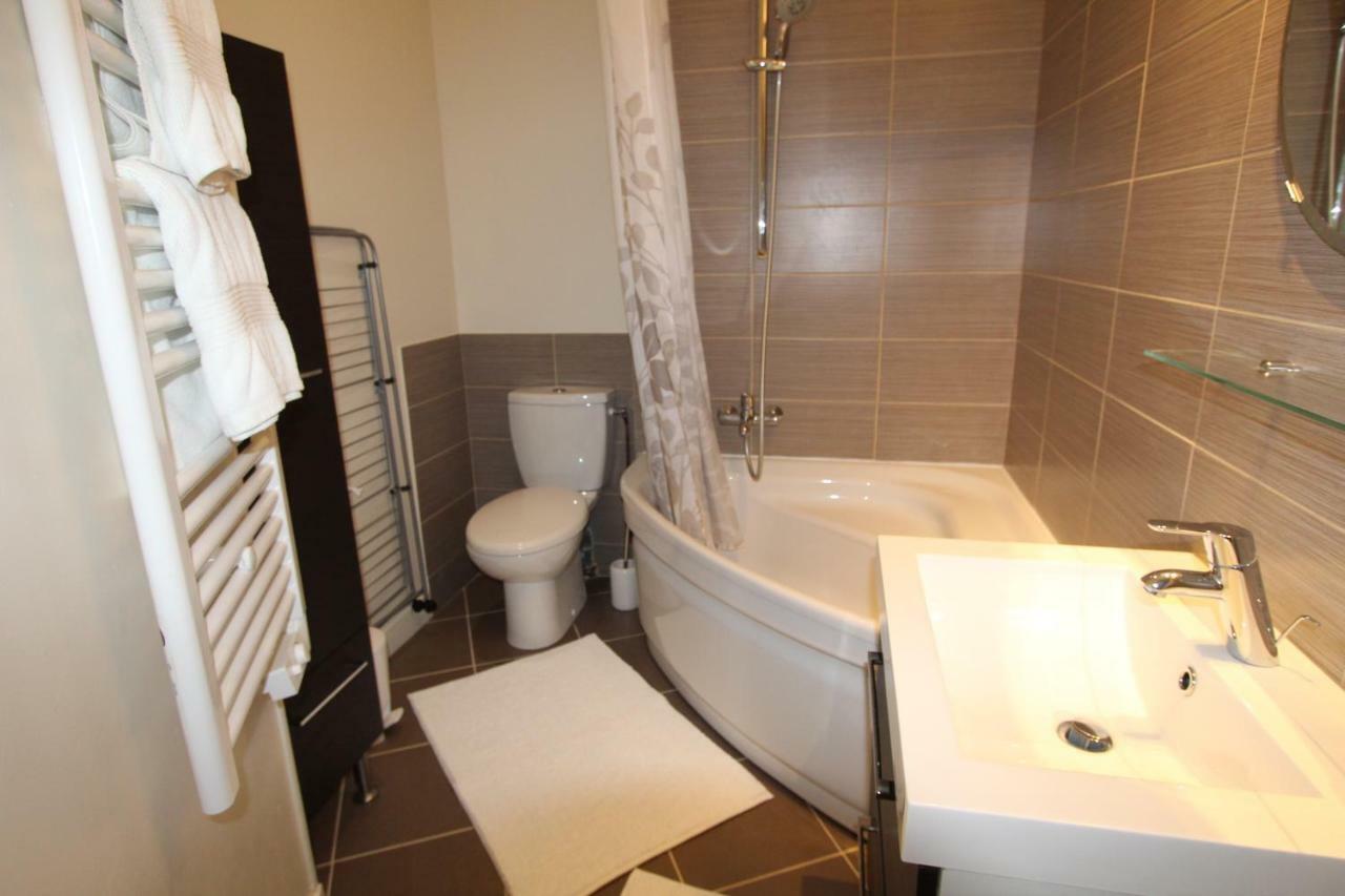 L'emeraude Apartment *