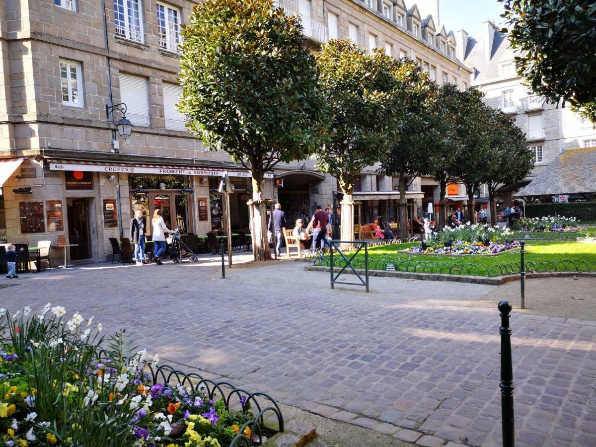 L'emeraude Apartment *